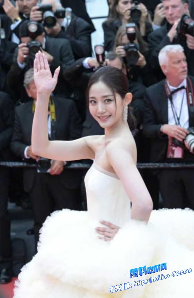 内地狂野女王万千惠回归娱乐圈裸照迎宾照加负债千万养老公网友三观直接崩盘2 内地狂野女王万千惠回归娱乐圈裸照迎宾照加负债千万养老公网友三观直接崩盘2