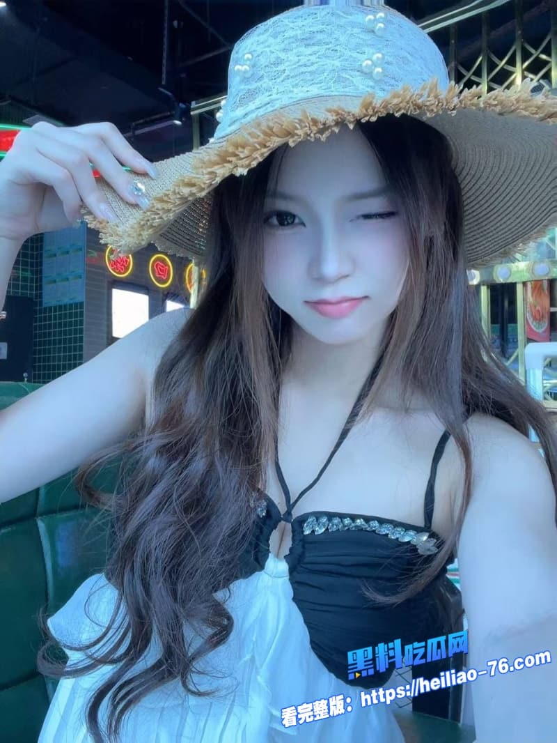 海角乱伦姐夫忍不住车上操哭小姨子真空连衣裙无套猛干到求饶喷水翻白眼3 海角乱伦姐夫忍不住车上操哭小姨子真空连衣裙无套猛干到求饶喷水翻白眼3