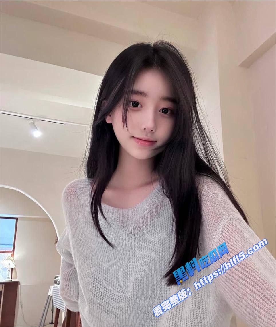 河北传媒学院 杨依灵 三点粉嫩 平时看着清纯 背地里这么浪 嫩穴被自己玩得一塌糊涂！4