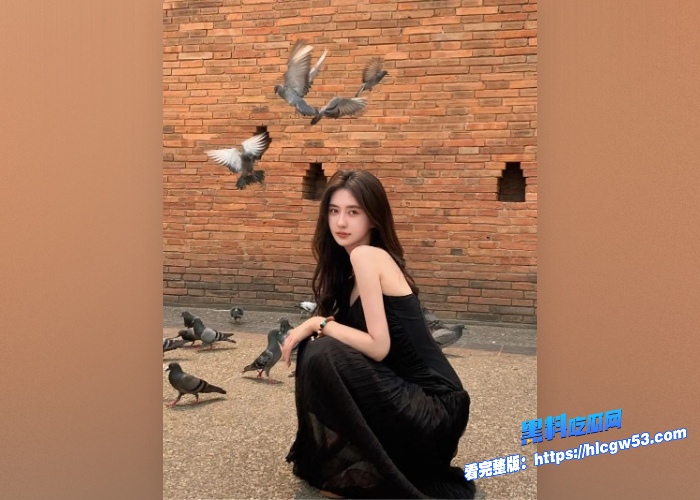 上海艺术系校花与肥胖金主大哥性爱视频曝光，情趣内衣谄媚动人图1.jpg