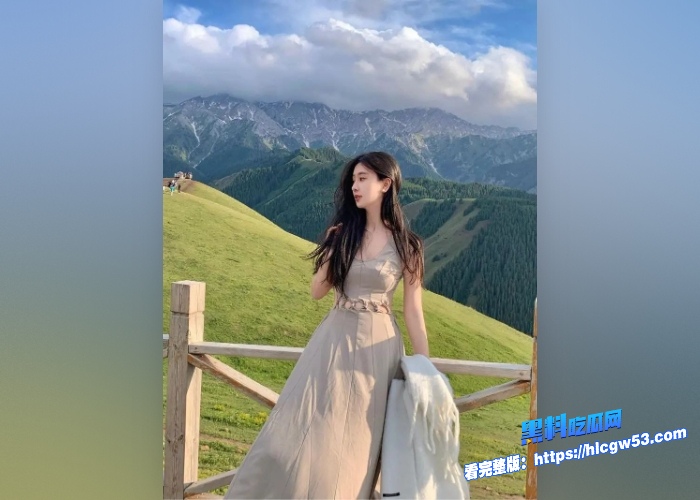上海艺术系校花与肥胖金主大哥性爱视频曝光，情趣内衣谄媚动人图2.jpg