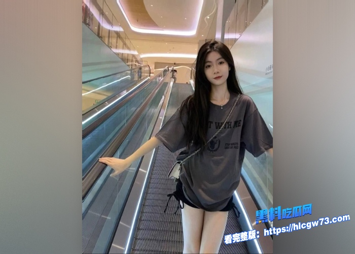 高颜值极品校花吴羽菲不雅视频流出小穴粉嫩女上位翘臀后入啪啪口交精液射进骚穴 图1