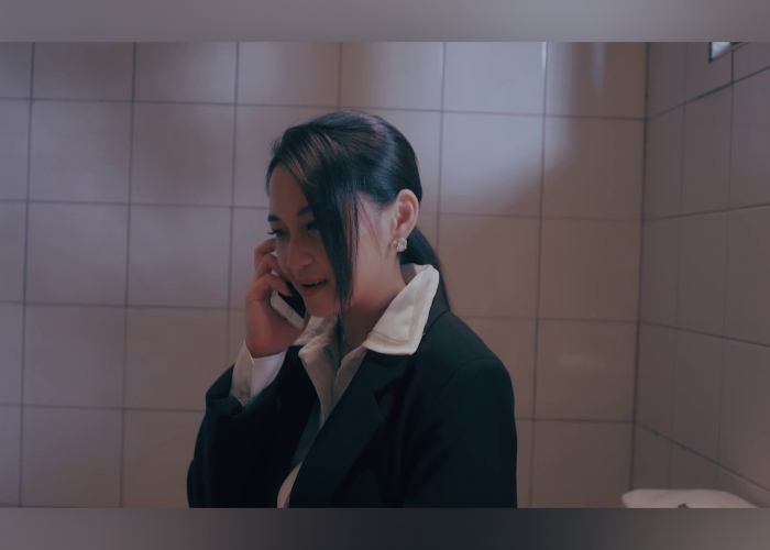 麻豆传媒宋南伊妖女榨汁感染者的蜕变神似女明星宋佳女上司化身榨精魅魔肉丝美腿勾引男下属1 麻豆传媒宋南伊妖女榨汁感染者的蜕变神似女明星宋佳女上司化身榨精魅魔肉丝美腿勾引男下属1