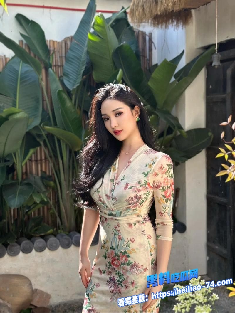 海角家庭乱伦骚媳妇偷情老公同事瑜伽骚姿勾引直接口爆后无套狂干叫爸爸2