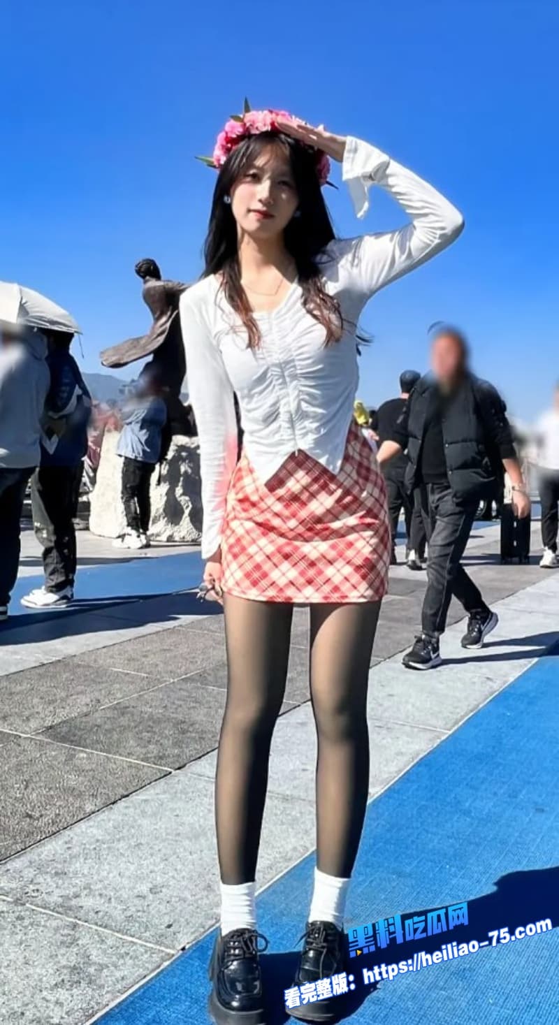 极品清纯学生妹与男友出租屋性爱视频流出各种姿势轮番遭学长爆干这母狗真是反差至极4 极品清纯学生妹与男友出租屋性爱视频流出各种姿势轮番遭学长爆干这母狗真是反差至极4