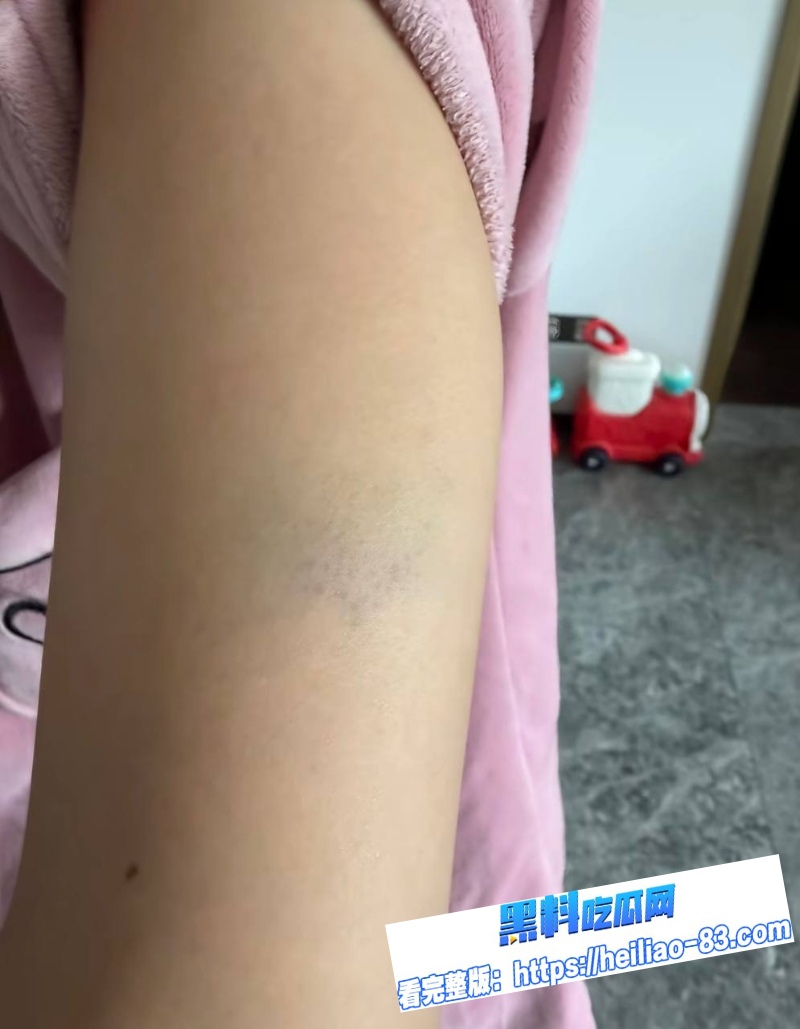 三鸥机械董事长周韬酒店偷情女股东深喉口交女上骑乘视频流出19 三鸥机械董事长周韬酒店偷情女股东深喉口交女上骑乘视频流出19