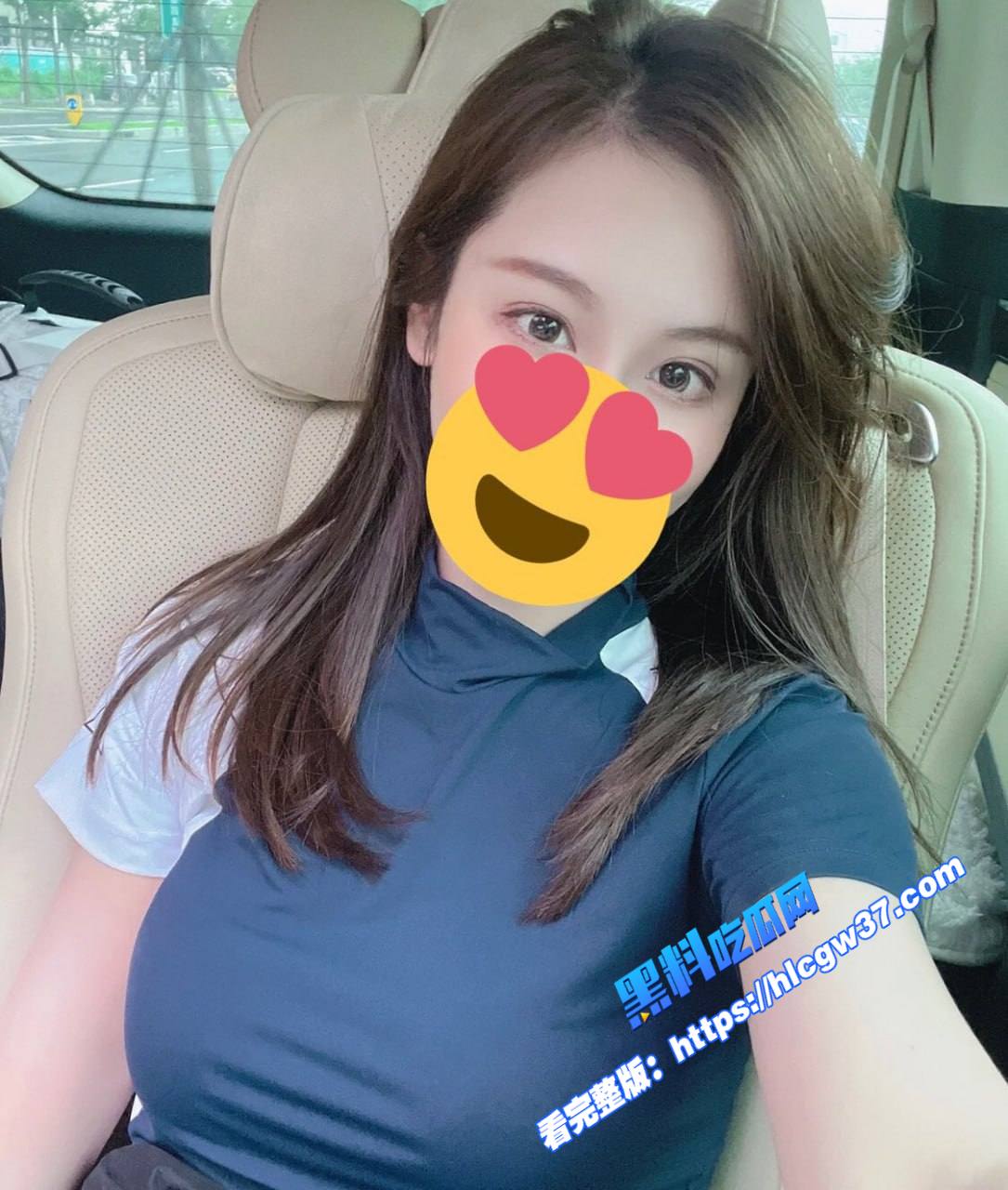 推特高颜值骚母狗一色初放华伦天奴高跟搭配情趣内衣和黑丝与绿帽男友酒店多人淫part场面之香艳 图9