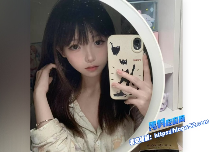 广东少女青春活力的样子太可爱白发cos私拍自慰视频曝光无毛小穴不愧是少女的嫩穴 图1WH700x500px