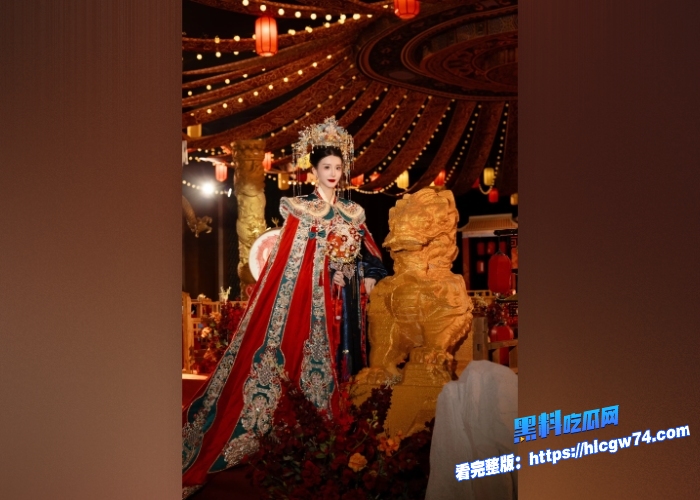 海角乱伦极品演员女儿从剧组顺回一套凤冠霞披服装马上回家伺候父亲让父亲体验当皇帝的快感超绝身材这爸爸当的幸福 1 海角乱伦极品演员女儿从剧组顺回一套凤冠霞披服装马上回家伺候父亲让父亲体验当皇帝的快感超绝身材这爸爸当的幸福 1
