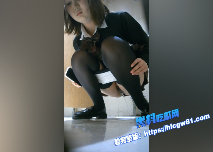 夜总会厕所偷拍大量高颜值嫩妹近距离欣赏美女骚逼出水瞬间这感觉看着就上头强烈推荐 图8 夜总会厕所偷拍大量高颜值嫩妹近距离欣赏美女骚逼出水瞬间这感觉看着就上头强烈推荐 图8