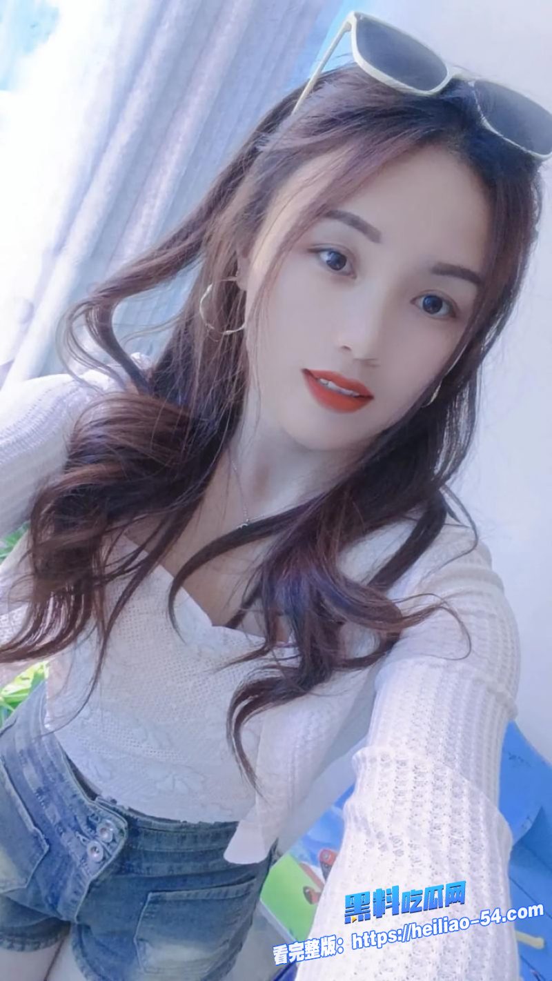 有这样的老婆还打游戏骚浪老婆自慰娇喘诱惑楼梯掐脖子后入猛干1 有这样的老婆还打游戏骚浪老婆自慰娇喘诱惑楼梯掐脖子后入猛干1