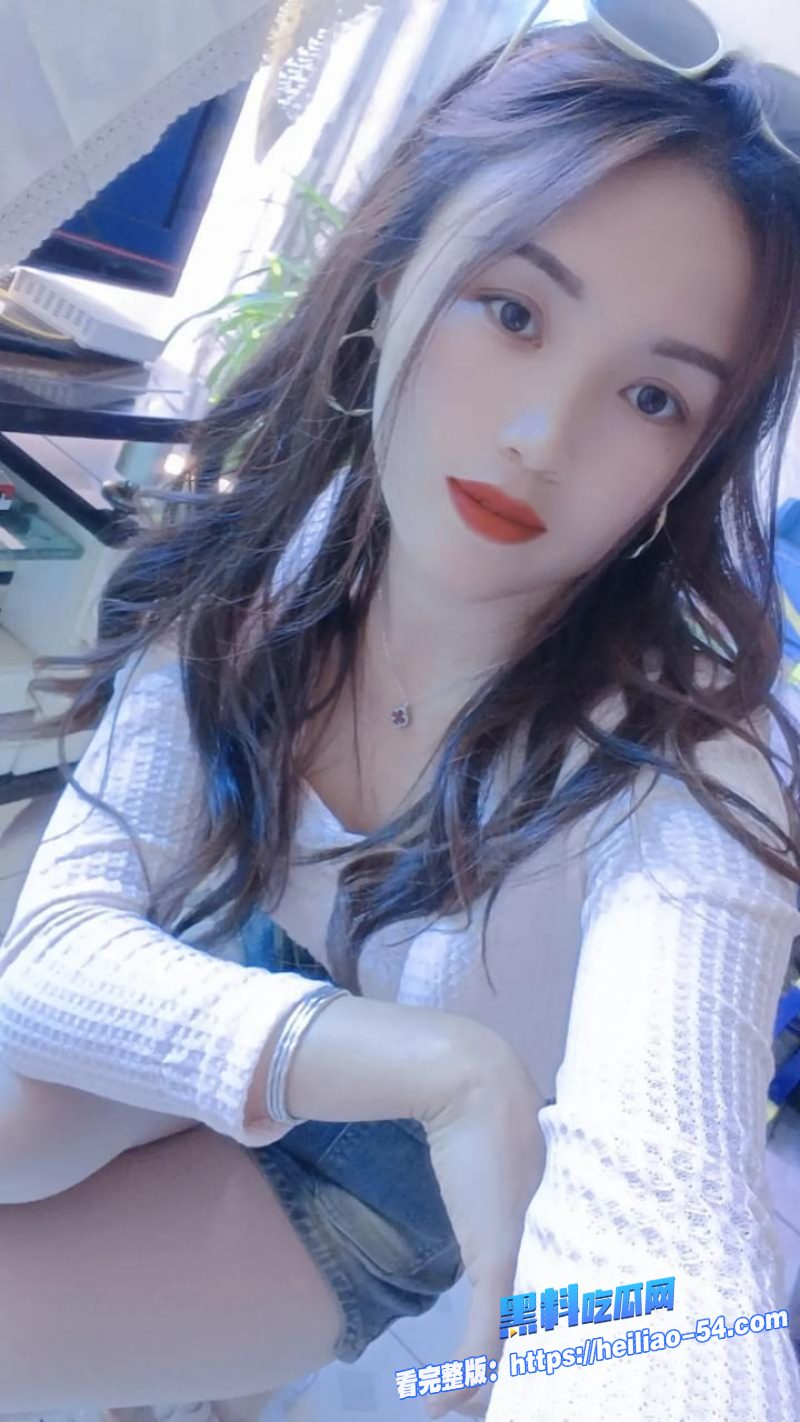 有这样的老婆还打游戏骚浪老婆自慰娇喘诱惑楼梯掐脖子后入猛干4 有这样的老婆还打游戏骚浪老婆自慰娇喘诱惑楼梯掐脖子后入猛干4