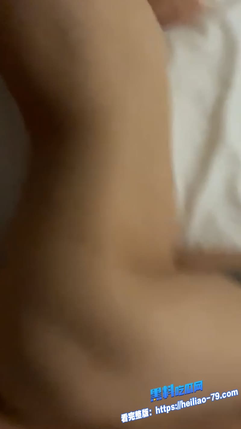 高颜值黑丝精神小妹性爱视频流出身穿性感连衣裙骚穴被疯狂调教到高潮不断8 高颜值黑丝精神小妹性爱视频流出身穿性感连衣裙骚穴被疯狂调教到高潮不断8