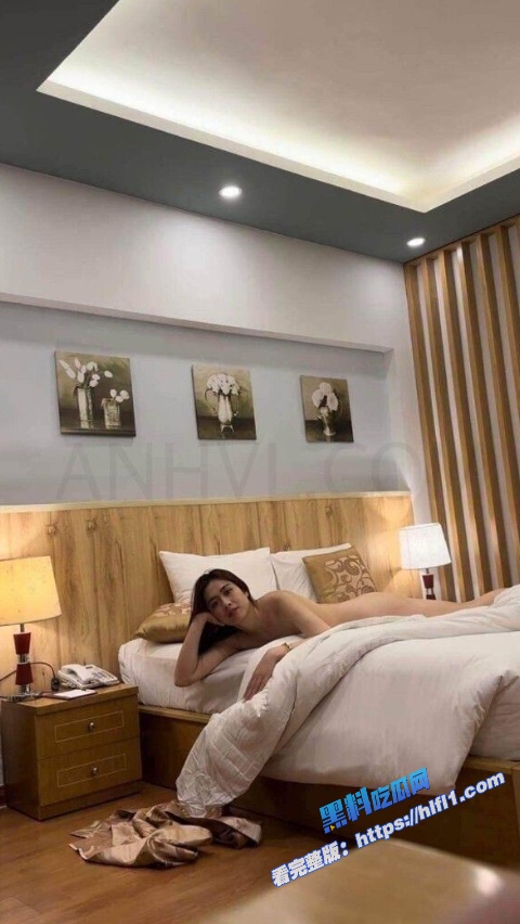 越南美女检察官 与男友大尺度自拍泄密流出 越南妹是真的又白又骚啊！11