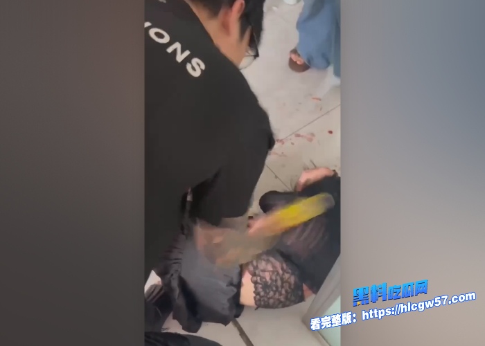 快手网红精神母女女儿王幼宁抽烟喝酒纹身霸凌女同学乔妈40岁老骚逼被爆光与粉丝裸聊视频真是一对极品脑残母女毫无底线 图7