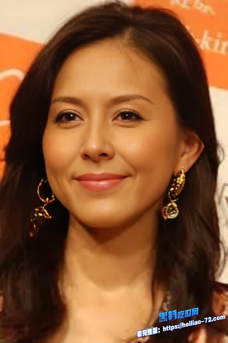 日本全能艺人杉本彩花与蛇2重口片段重现巴黎静子被捆绑当众献身太会玩12