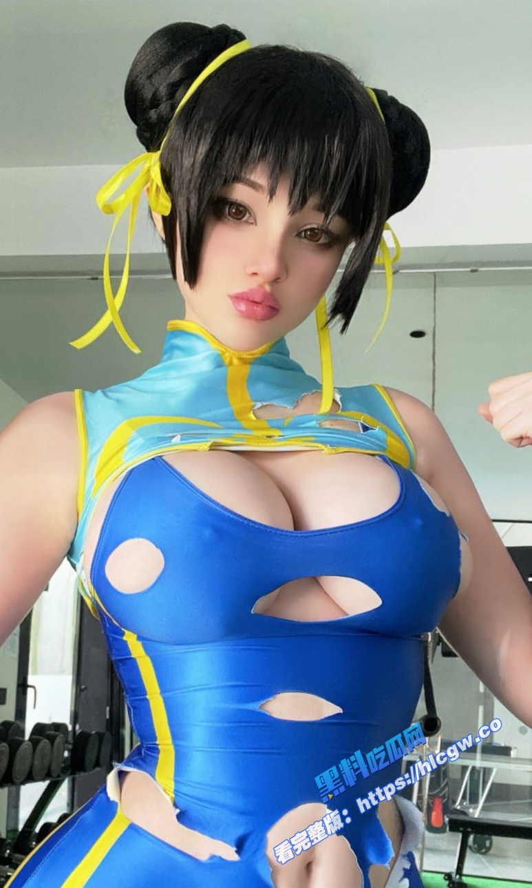 onlyfans人气极品巨乳网黄 Hidori_rose cos春丽 在健身房被大屌男抓着猛干 这么骚的春丽你见过吗图2