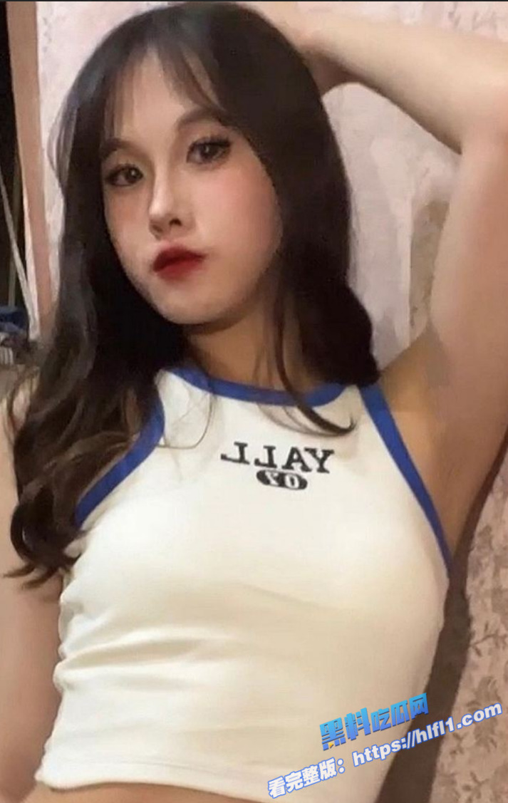 台湾台南IG白嫩清纯巨乳风骚网红美女 陈小珮 私下和男友自拍不雅性爱视频流出！1