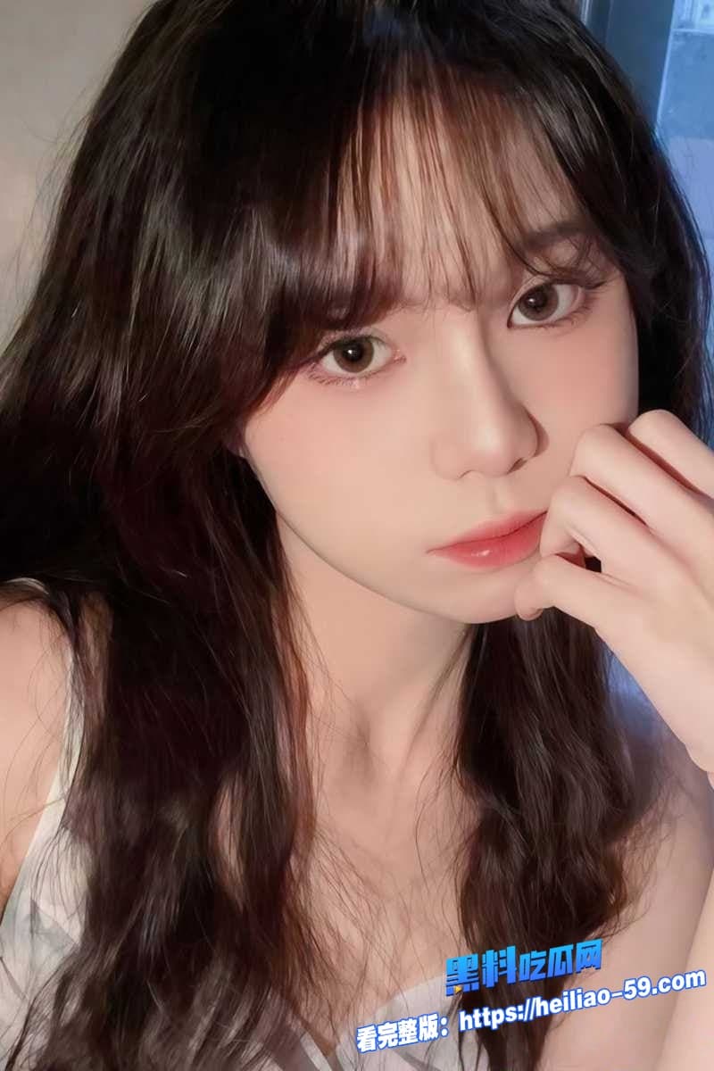 清纯校园女神陈星妍私拍流出无辜小脸疯狂舔棒被男友无套猛干嫩妹秒变发情母狗2