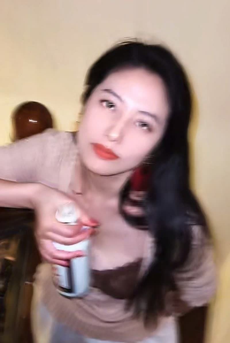 周雨酒吧名场面疯传!现场画面太敢了全网都在扒 周雨酒吧名场面疯传!现场画面太敢了全网都在扒
