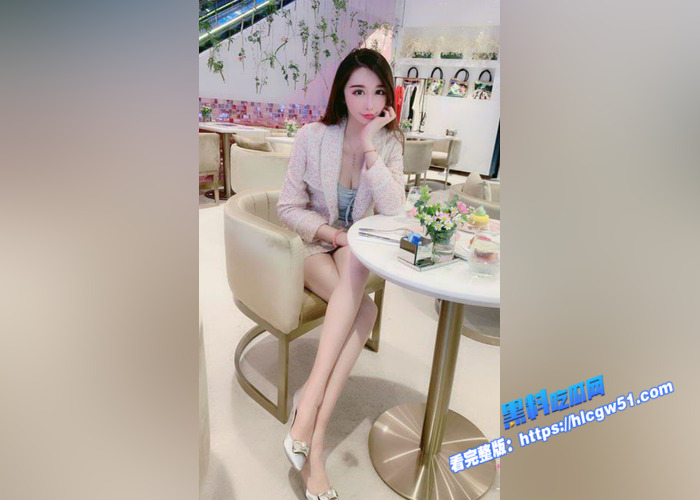 中国超模大赛 上海赛区冠军 裴希西 和金主一对一裸聊视频被曝光 超高颜值性感酥胸 自慰小蜜穴9