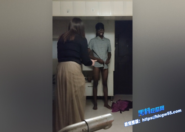 伪娘阿红色诱猛男第六期外国友人专期各种肤色外国人还有大黑鬼红姐深喉大洋屌红姐也算是出国了 图15WH700x500px 伪娘阿红色诱猛男第六期外国友人专期各种肤色外国人还有大黑鬼红姐深喉大洋屌红姐也算是出国了 图15WH700x500px