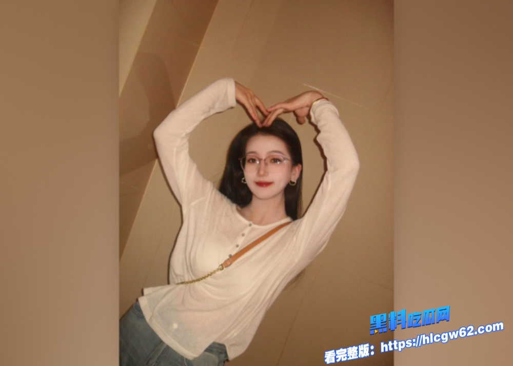 辽宁大学气质学姐徐雪晗出轨视频流出外表甜美可爱内心却十分淫荡 偷情男友兄弟享受背德刺激 12 辽宁大学气质学姐徐雪晗出轨视频流出外表甜美可爱内心却十分淫荡 偷情男友兄弟享受背德刺激 12