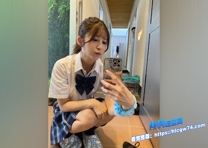 黑料解说娇嫩少妇结婚遇旧情人偷情被狂日老公被带上大绿帽七森莉莉记录同情生活绿帽老公发现气哭了 图3