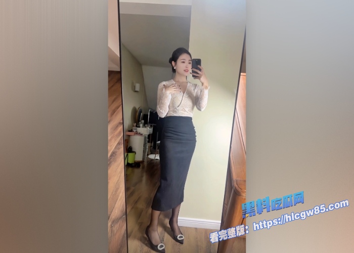 母子乱伦身材火辣小妈偷情被发现 6