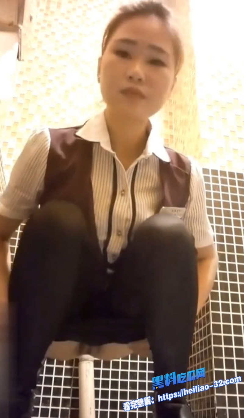 商场厕所惊天偷拍少妇熟女少女上厕所放尿全被隐藏镜头高清捕捉5 商场厕所惊天偷拍少妇熟女少女上厕所放尿全被隐藏镜头高清捕捉5