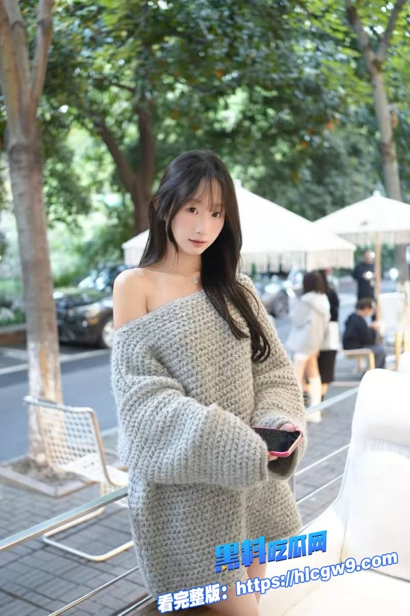 淮南高颜值学妹余文乐不雅视频流出全程露脸深喉口交无套中出爆操骚穴 8