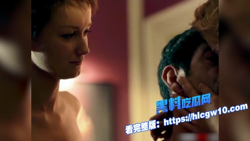 意大利女神桂丽雅·戈涅蒂苏布拉日逼狂草场景曝光双女一男3P高潮太疯了3