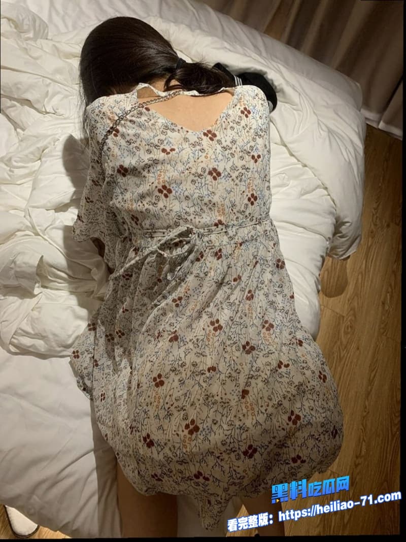 德州学院大二学妹被富二代酒店捆绑调教情趣内衣大奶肥臀无套爆操喊爸爸极品身材太会撩30