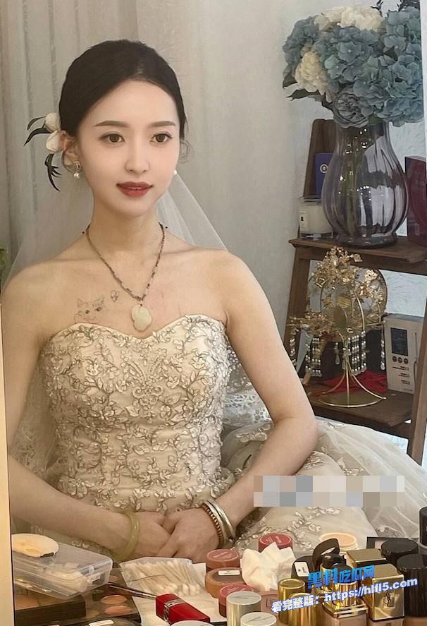 少妇人妻日常！让自己老婆去做鸡是什么样的体验？ 还需要拍volgo来宣传自己！ 图4