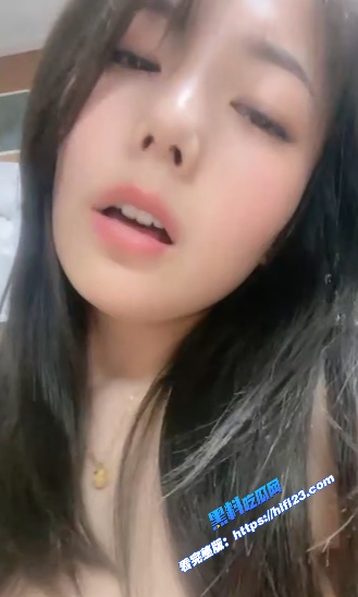 美女尤物 身材火爆大长腿 假屌自慰像母狗 浪叫不停直呼快来干老娘 图2