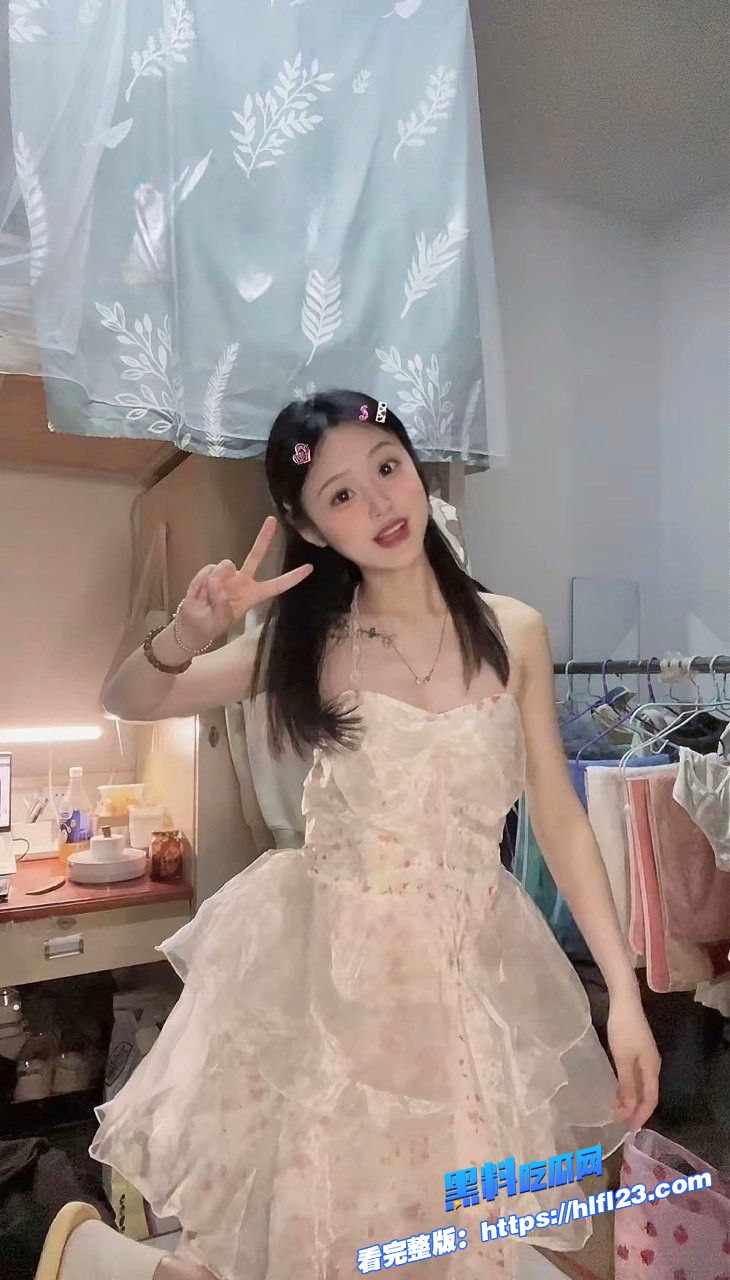 推特约炮大神 狼狗 各种女神被约炮调教 户外漏出 口爆自拍特写！图6
