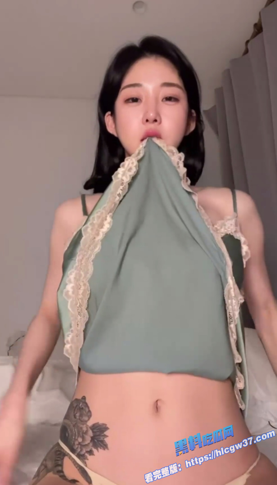 4推特高颜值大学生自拍自慰诱惑不雅视频流出 丰满巨乳漏出淫荡表情简直是反差婊 4推特高颜值大学生自拍自慰诱惑不雅视频流出 丰满巨乳漏出淫荡表情简直是反差婊