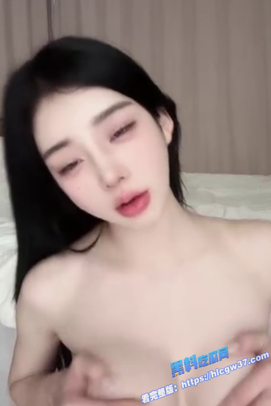 22推特高颜值大学生自拍自慰诱惑不雅视频流出 丰满巨乳漏出淫荡表情简直是反差婊 22推特高颜值大学生自拍自慰诱惑不雅视频流出 丰满巨乳漏出淫荡表情简直是反差婊