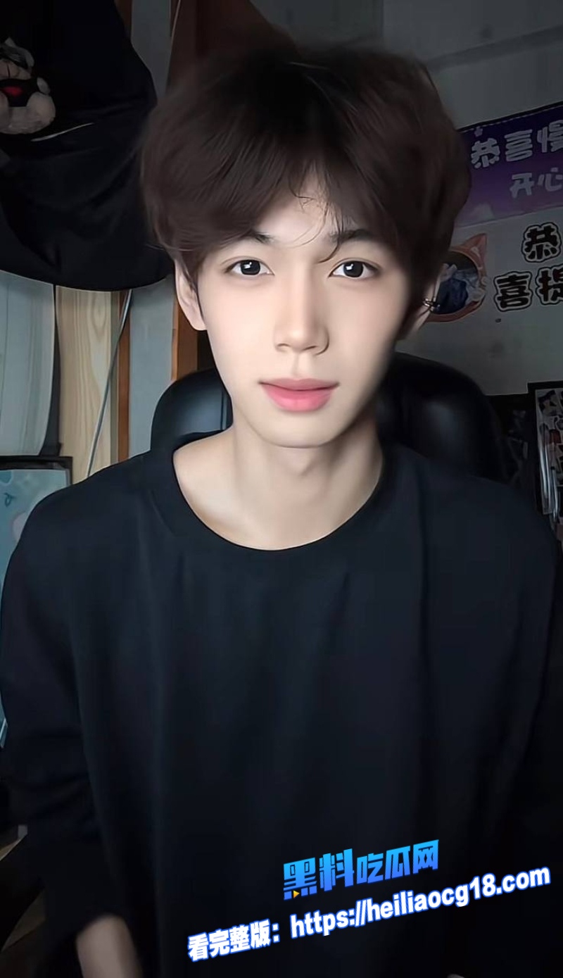 抖音网红赵昱呈3