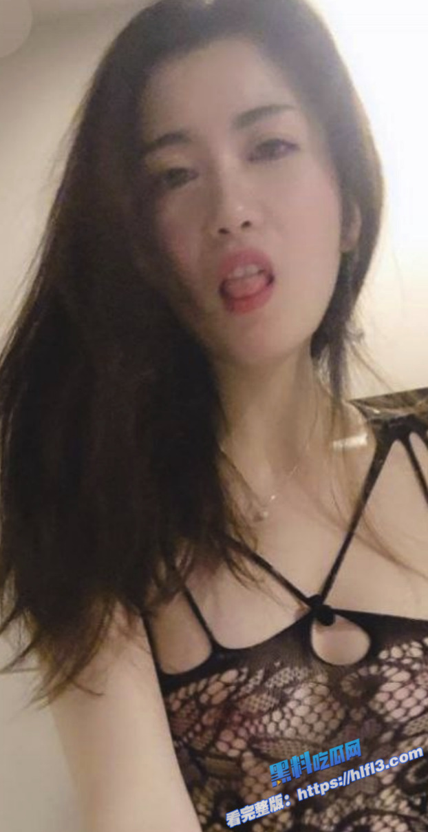 济南小学教师 李雪梨 为人师婊 出轨约炮 不雅视频流出 穿着各种情趣内衣被操！2