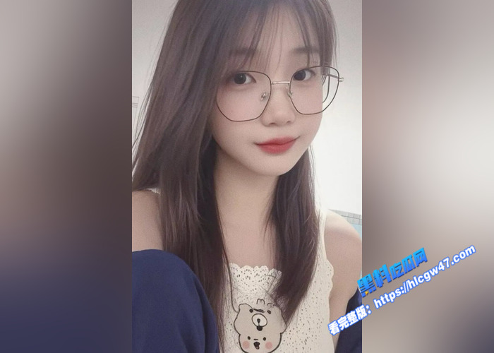 真实父女乱伦！潜入闺女的房间 偷偷在熟睡的老婆旁边操女儿 差点还被发现2