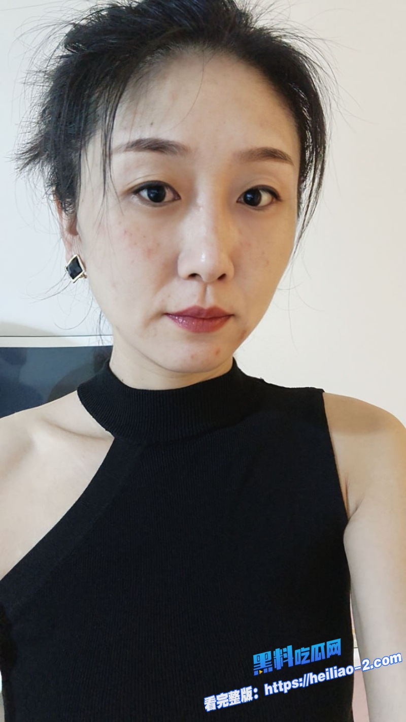 广东惠州极品反差婊少妇李春雨酒店跪舔深喉口交后被无套鸡巴多姿势狠狠抽插到子宫高潮颤抖3