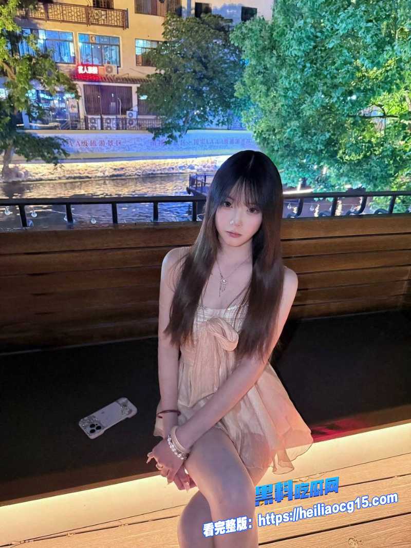 抖音网红成都朵朵3