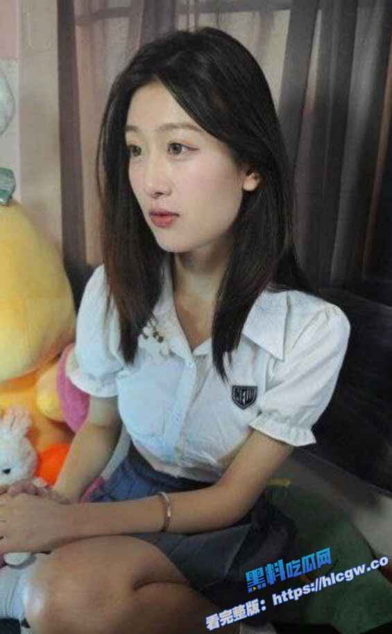 纯欲风大学女神 剪刀手休闲风与黑丝气质御姐风 各种情趣制服任君选择图4 纯欲风大学女神 剪刀手休闲风与黑丝气质御姐风 各种情趣制服任君选择图4