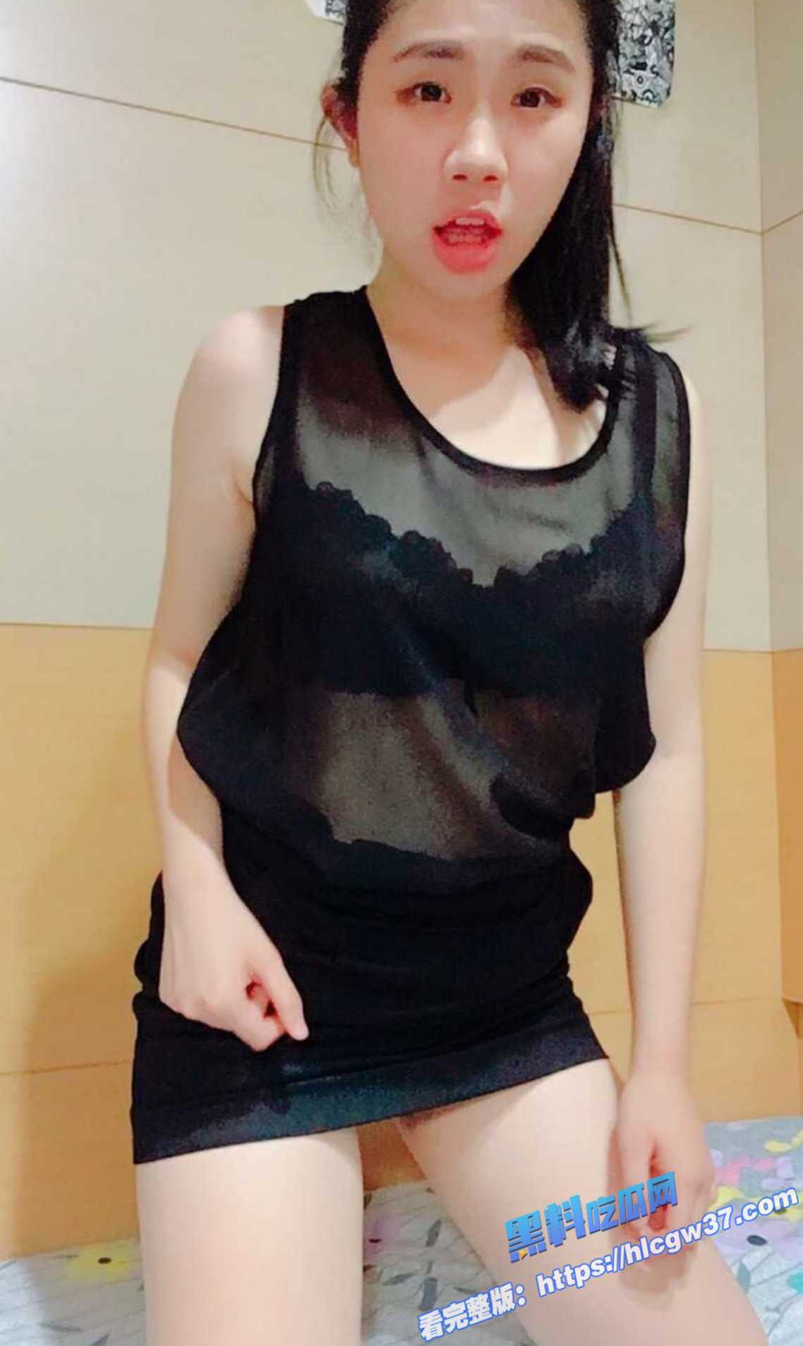 12黑料PK!反差少妇 莹莹 VS 反差高中生 青青 都是反差届的代表 少妇和学生谁更润呢 12黑料PK!反差少妇 莹莹 VS 反差高中生 青青 都是反差届的代表 少妇和学生谁更润呢
