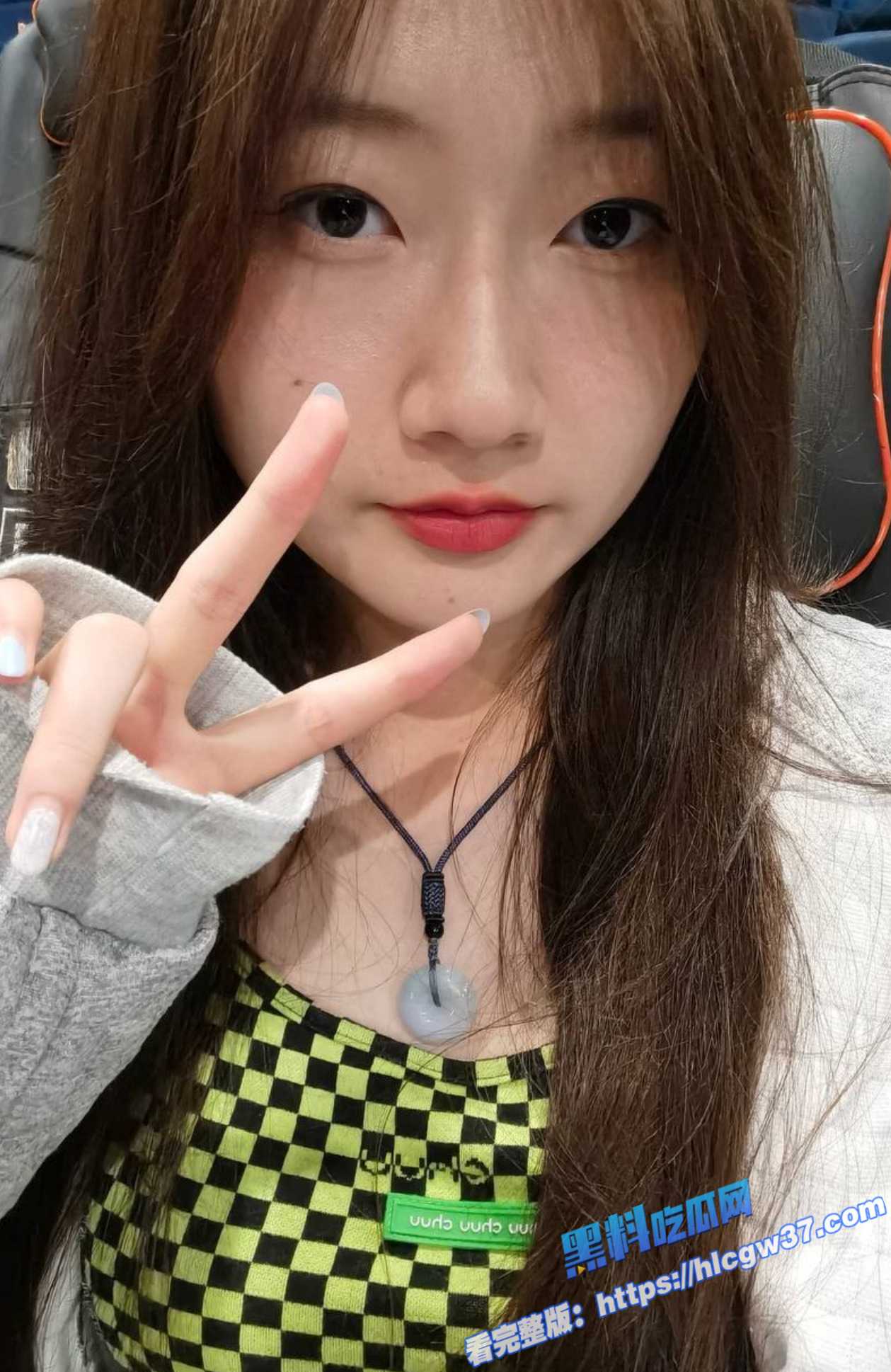 1黑料PK!反差少妇 莹莹 VS 反差高中生 青青 都是反差届的代表 少妇和学生谁更润呢 1黑料PK!反差少妇 莹莹 VS 反差高中生 青青 都是反差届的代表 少妇和学生谁更润呢