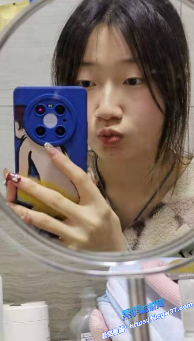 2黑料PK!反差少妇 莹莹 VS 反差高中生 青青 都是反差届的代表 少妇和学生谁更润呢 2黑料PK!反差少妇 莹莹 VS 反差高中生 青青 都是反差届的代表 少妇和学生谁更润呢