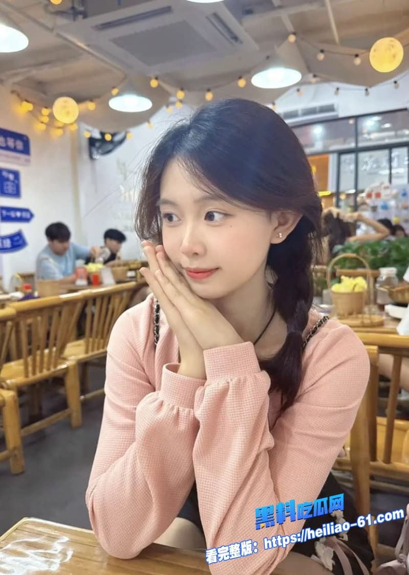极品美少女性爱视频流出表面清纯乖乖女内心骚到爆翘起臀被爆操反常感直接拉满2 极品美少女性爱视频流出表面清纯乖乖女内心骚到爆翘起臀被爆操反常感直接拉满2