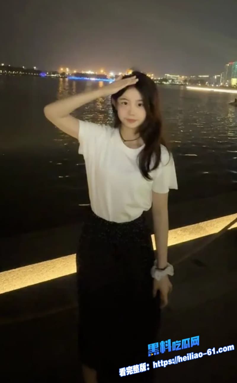 极品美少女性爱视频流出表面清纯乖乖女内心骚到爆翘起臀被爆操反常感直接拉满6 极品美少女性爱视频流出表面清纯乖乖女内心骚到爆翘起臀被爆操反常感直接拉满6