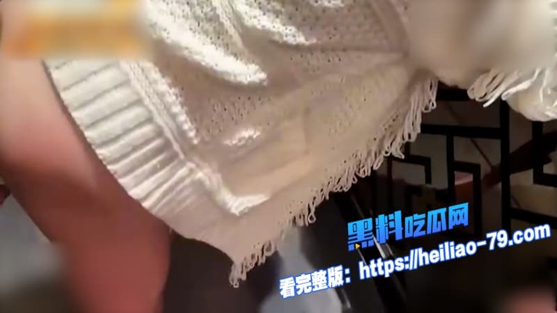 台湾网红艾嫣Meiluo车震视频被男友泄露清纯萝莉脸配满身纹身反差骑乘太诱惑了9